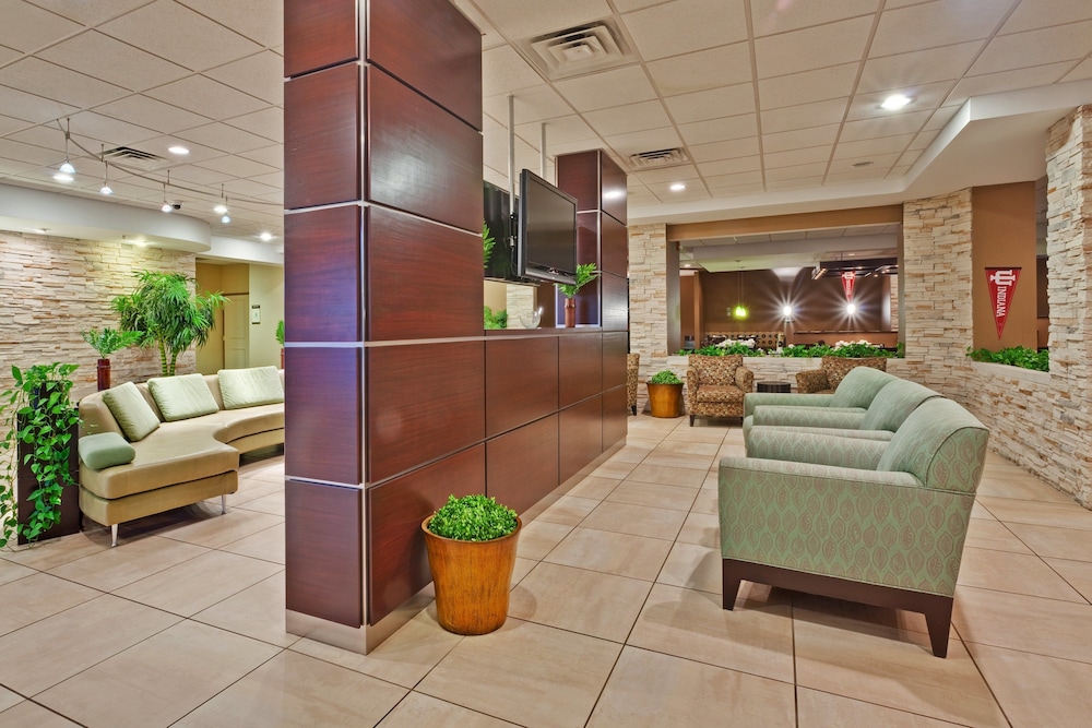 Holiday Inn Bloomington-University Area by IHG