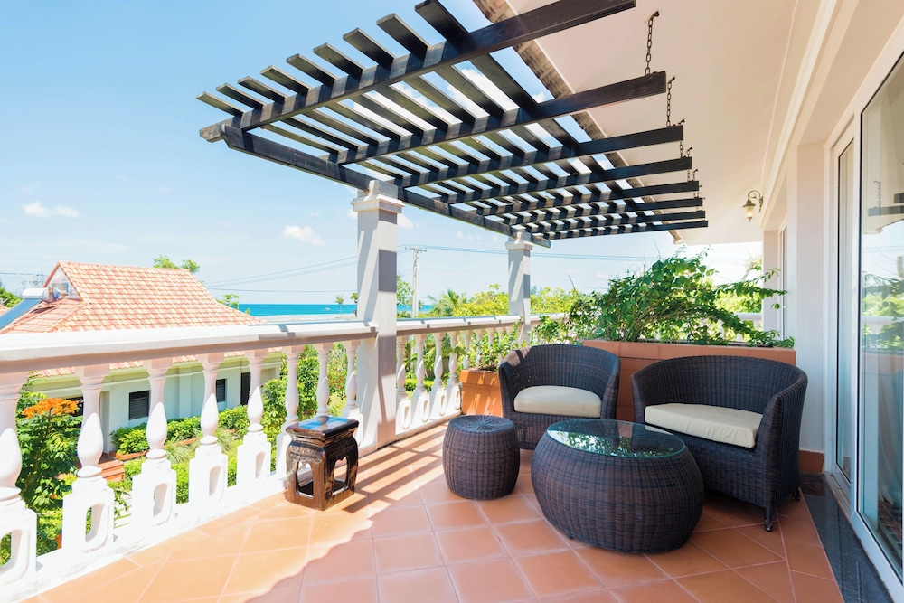 Mercury Phu Quoc Resort & Villas