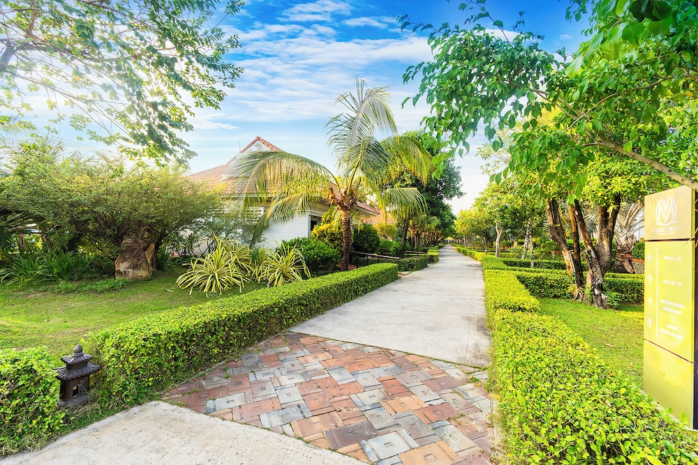 Mercury Phu Quoc Resort & Villas