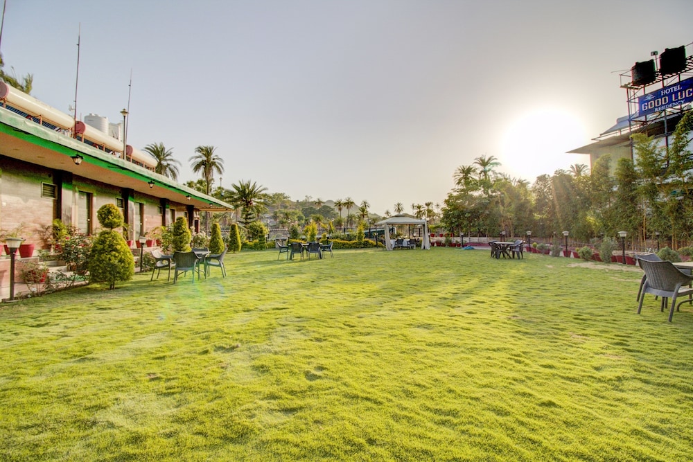 Royal Garden Retreat