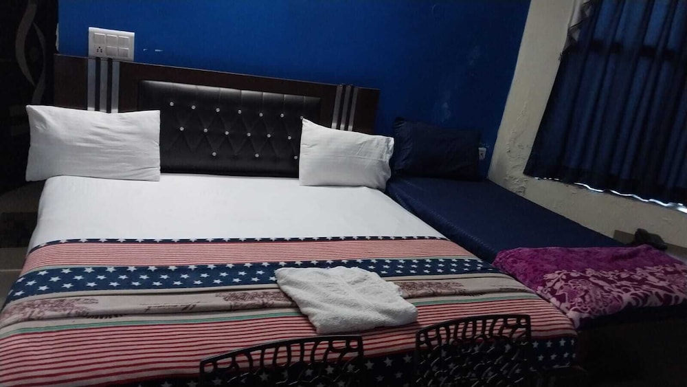Hotel Vrinda Palace