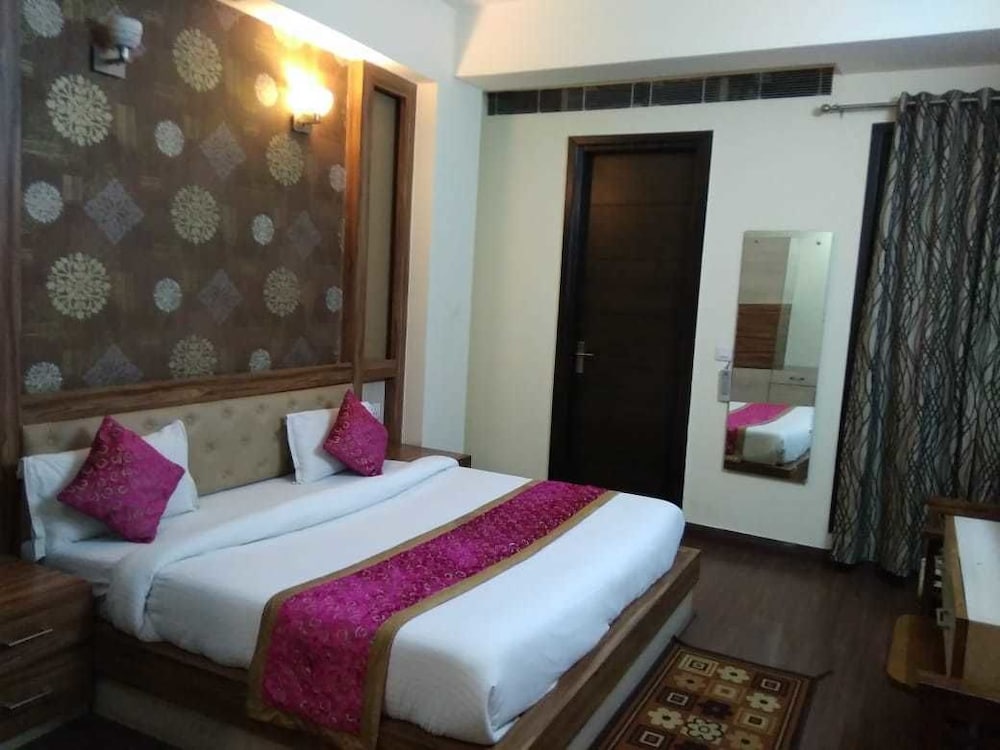 Hotel SunShine Inn
