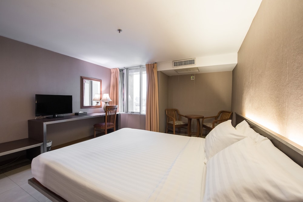 Bangkok City Suite