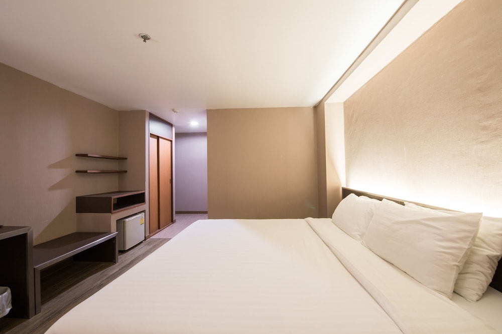 Bangkok City Suite