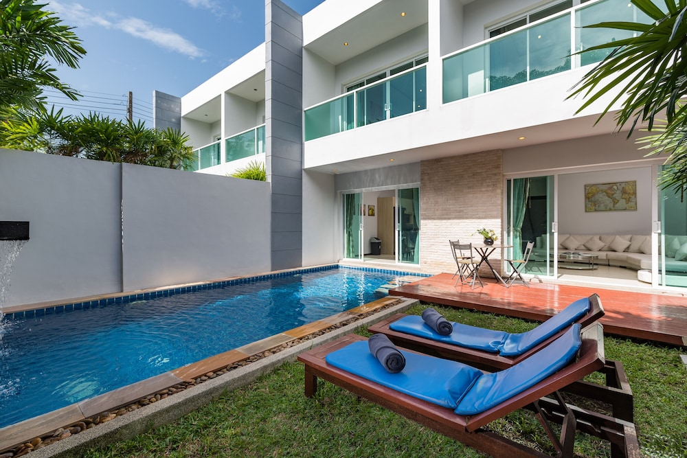 Trixie House Pool Villa in Rawai