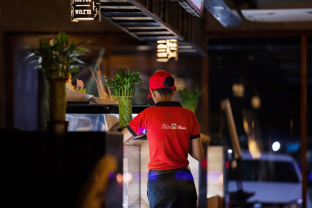 Hotel RK Gardenia
