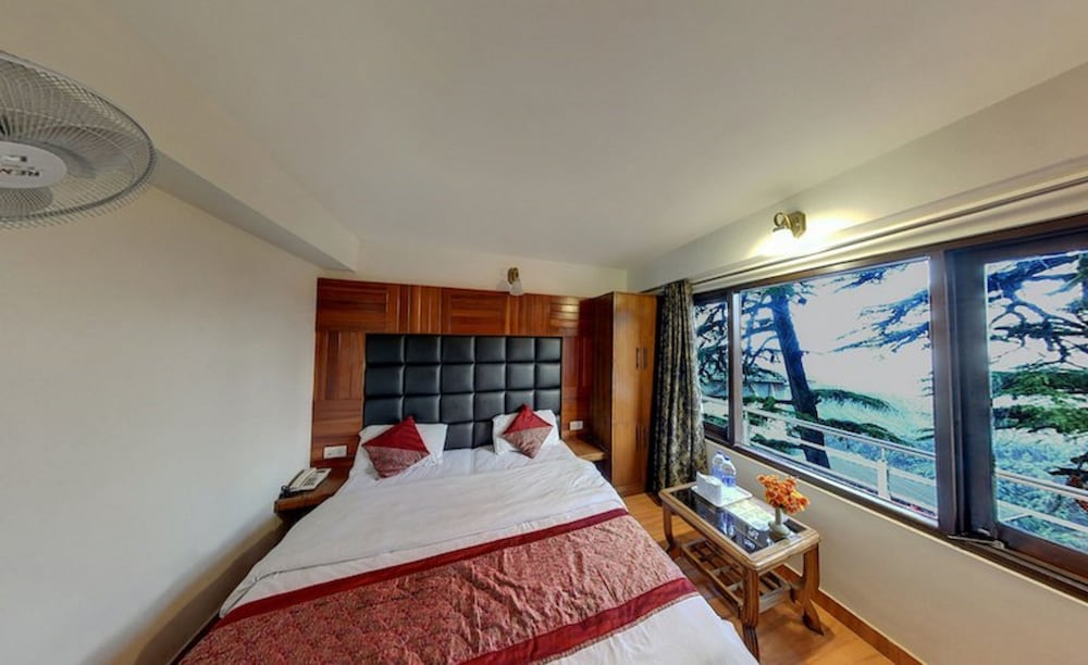Hotel Kahkashan By Royal Collection Hotels & Resorts