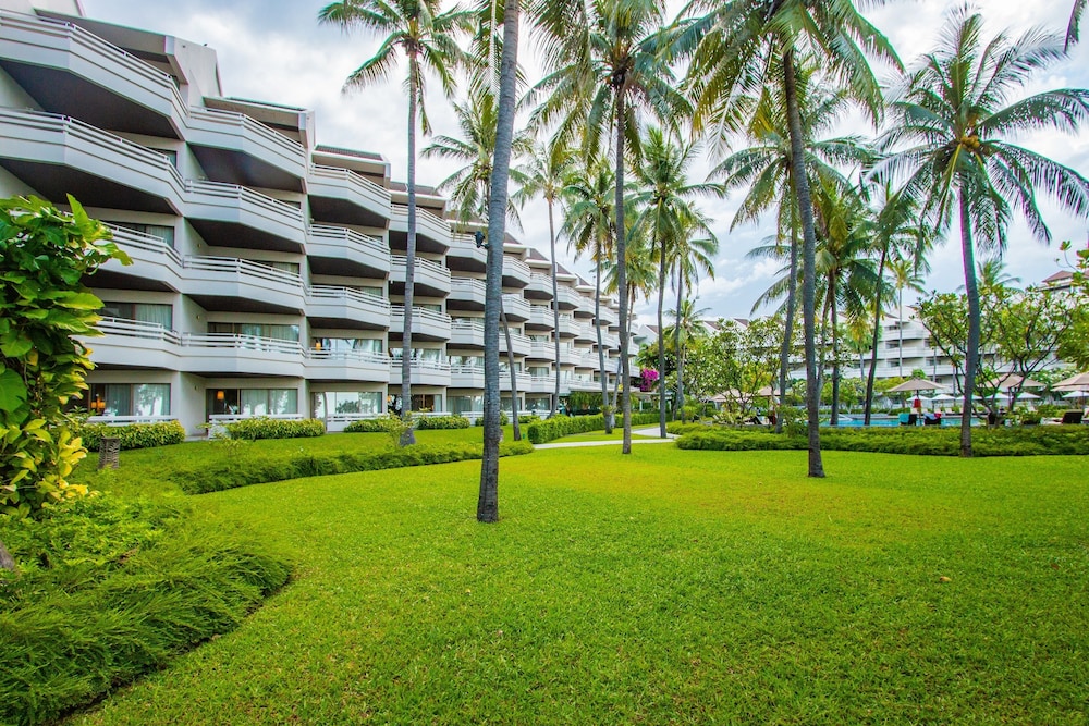 The Regent Cha-Am Beach Resort