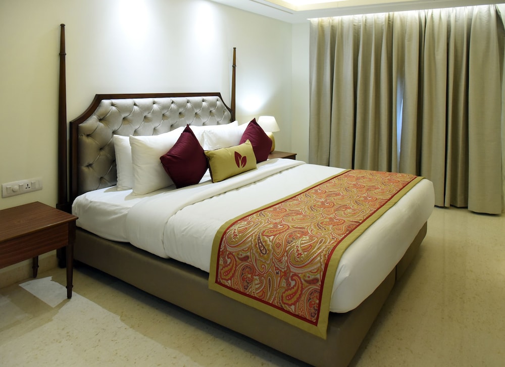 The Exotica Grand