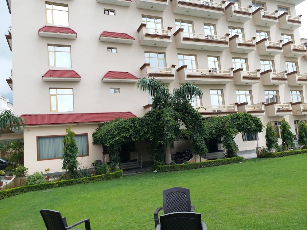 Hotel Jagdambay