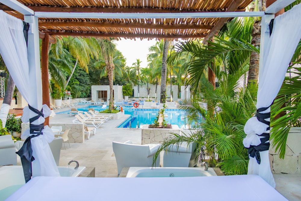 Smart Cancun The Urban Oasis