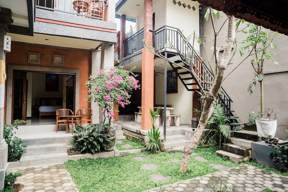 Tebesaya Homestay
