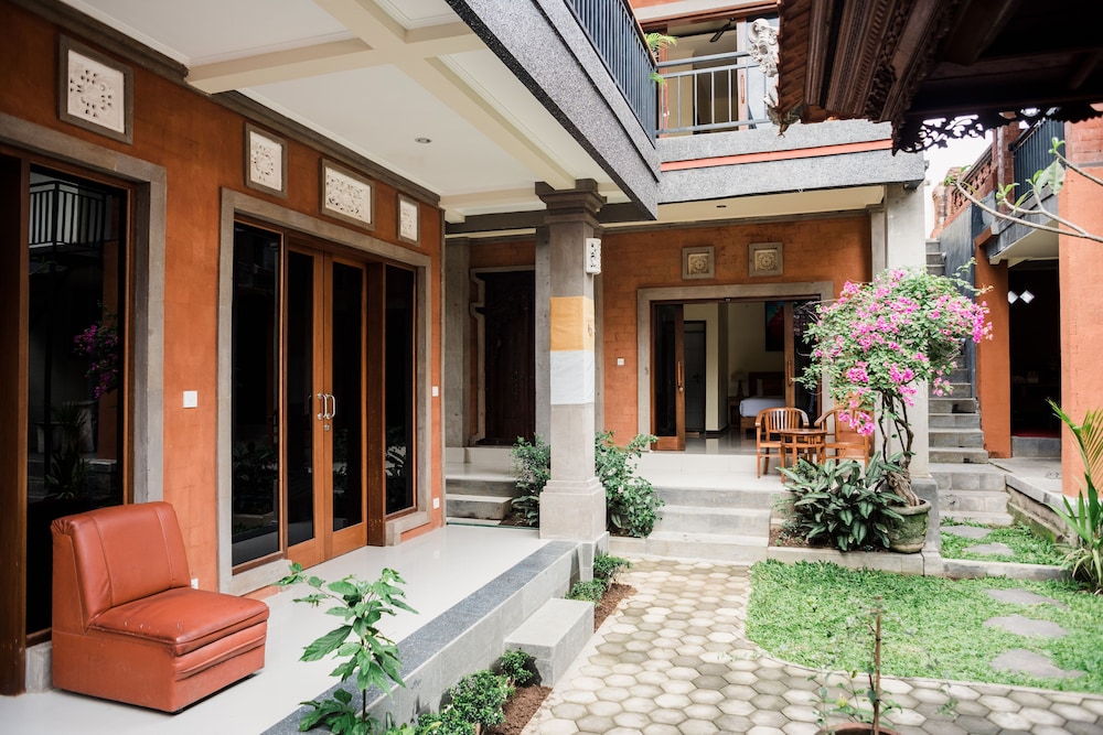 Tebesaya Homestay