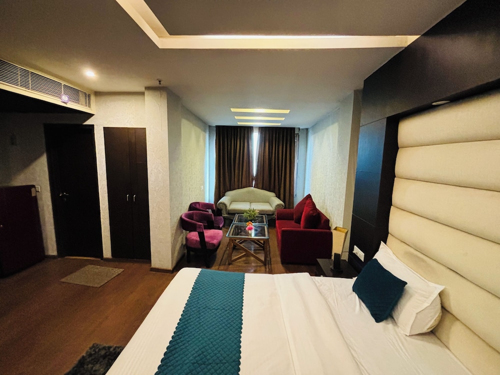 Hotel Billions Airport
