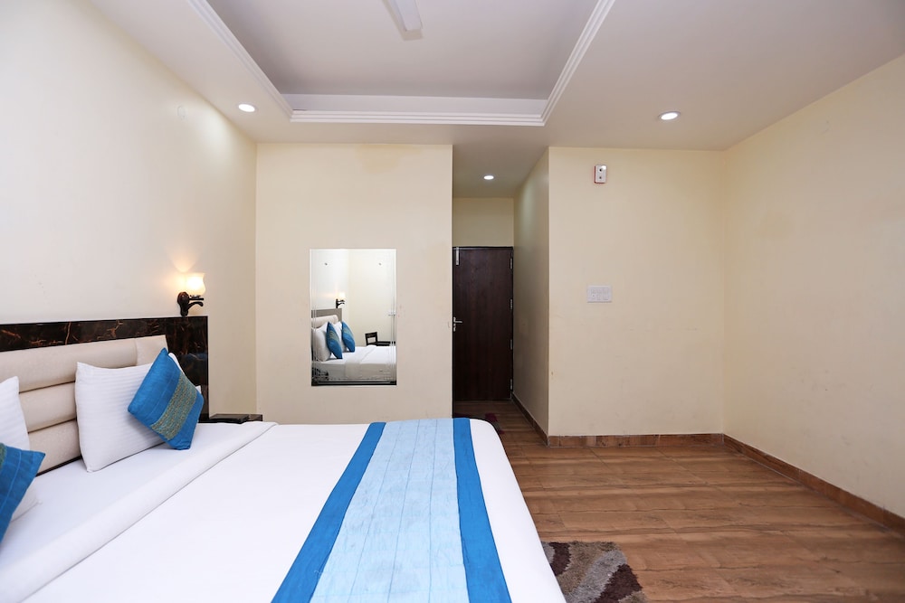 Hotel Aerodrome Palace