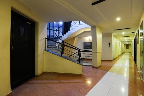 OYO 24875 Hotel Gokul
