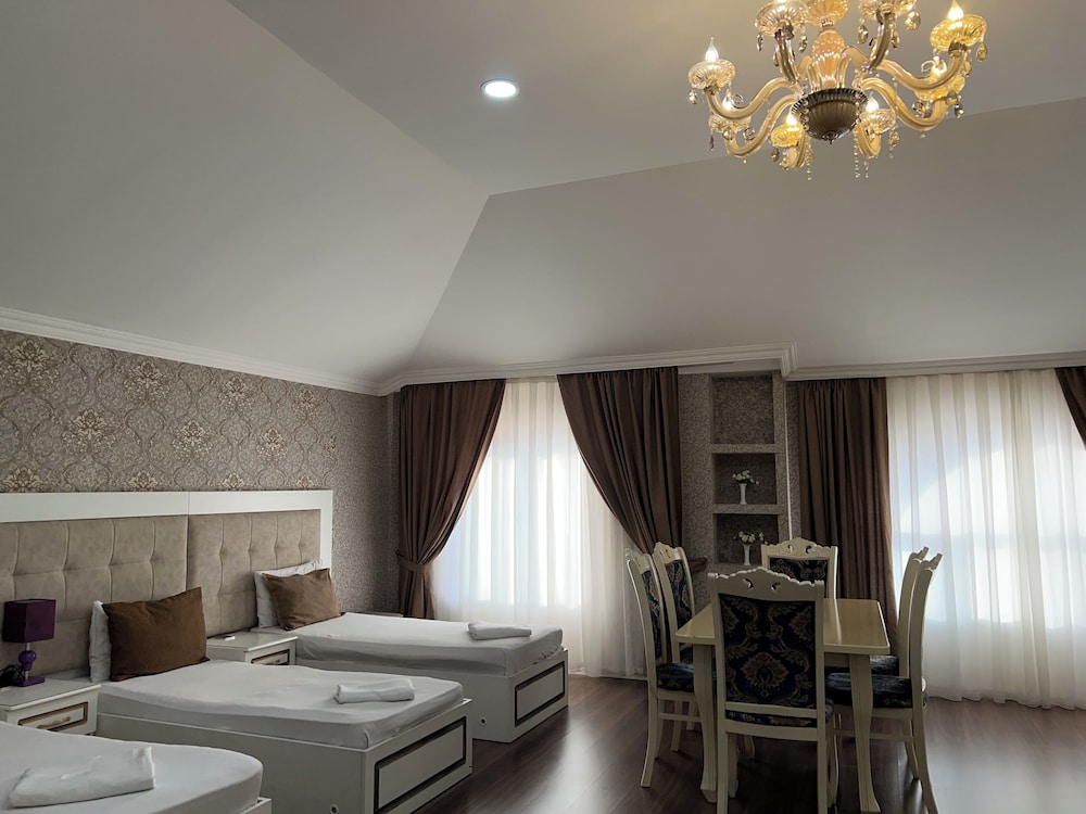 Maris Hotel Baku
