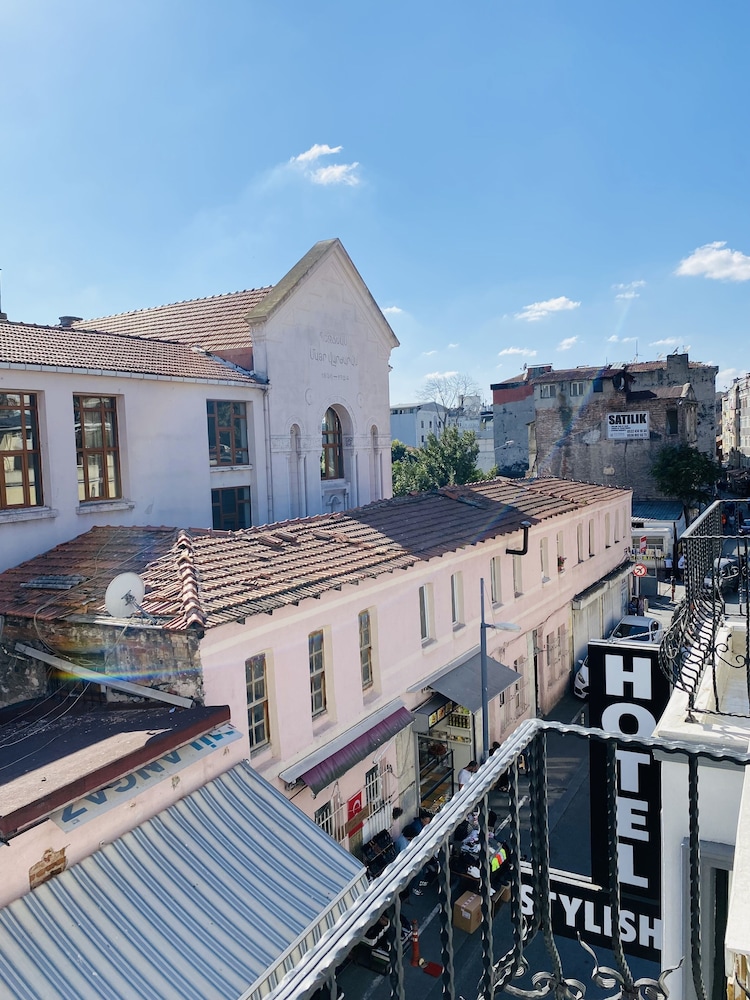 Stylish Hotel Old City
