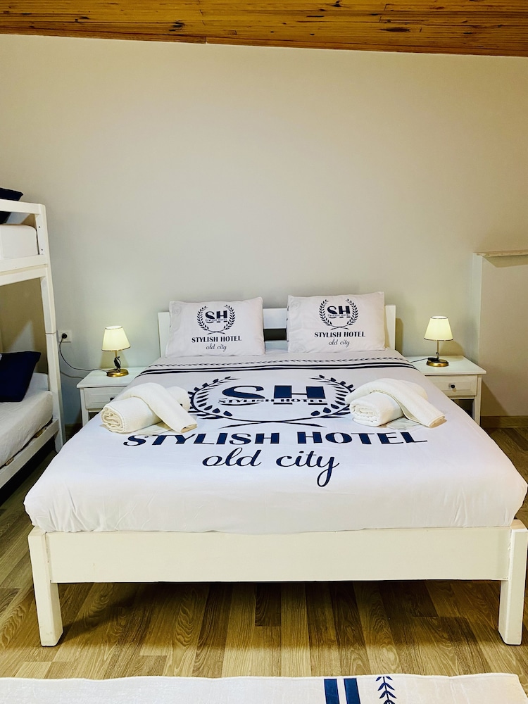 Stylish Hotel Old City