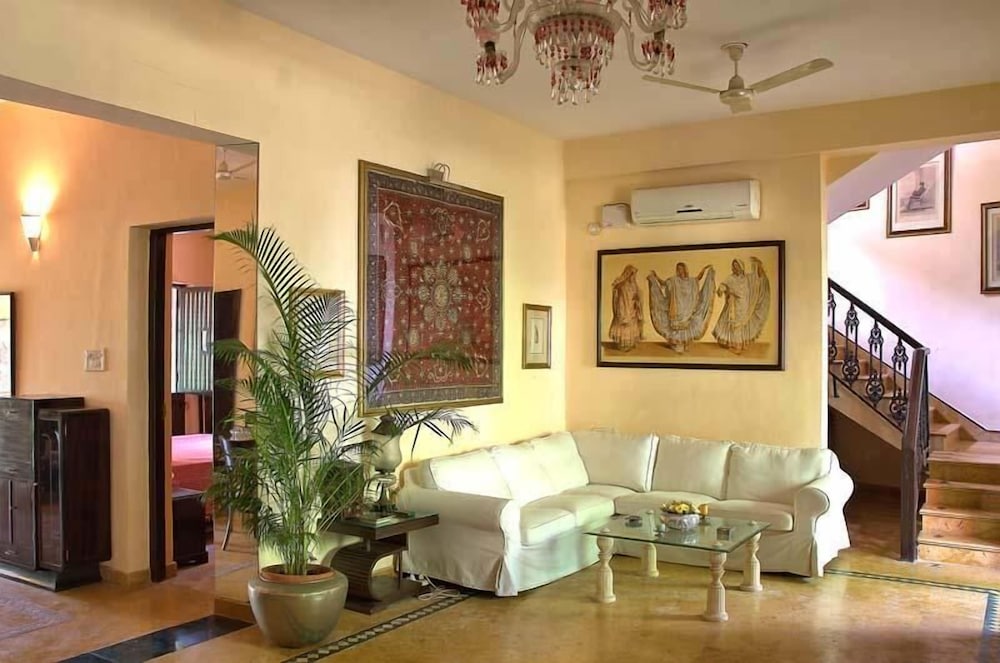 Casa Amaya - A Collector's Paradise - Luxury Villa