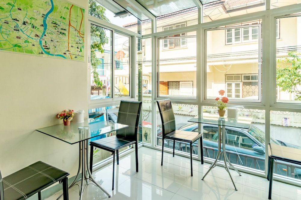 Riski Residence Bangkok-noi