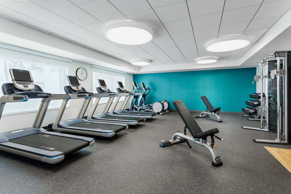 Hampton Inn & Suites by Hilton Santa Monica