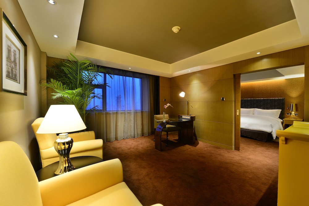 Sofitel Zhengzhou Hotel