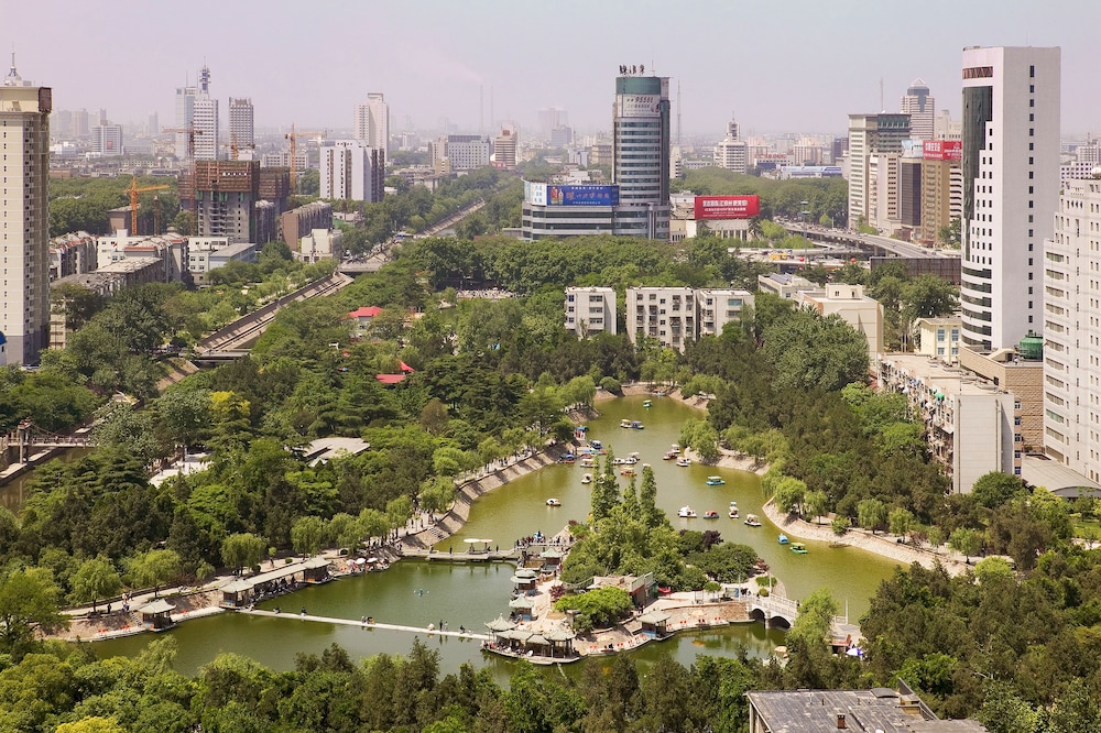 Sofitel Zhengzhou Hotel