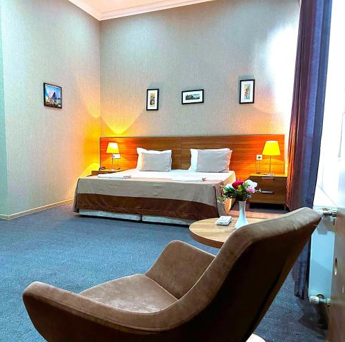 The Family Hotel - Free Massage