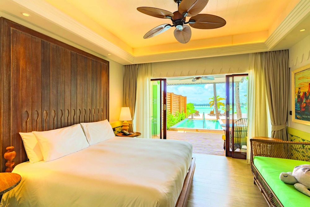 SAii Lagoon Maldives, Curio Collection by Hilton