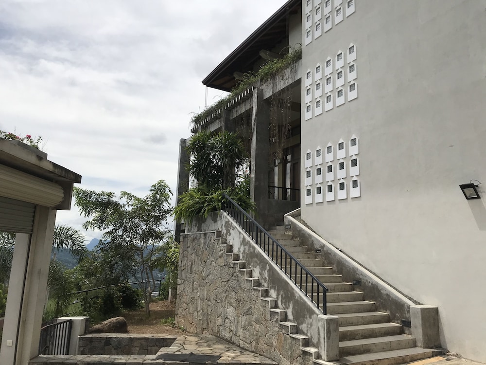 Pgc Residence