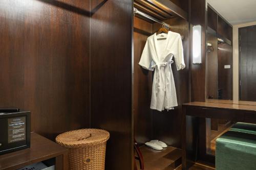 Sathorn Vista, Bangkok - Marriott Executive Apartments