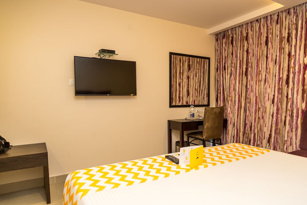  FabHotel VJR HSR