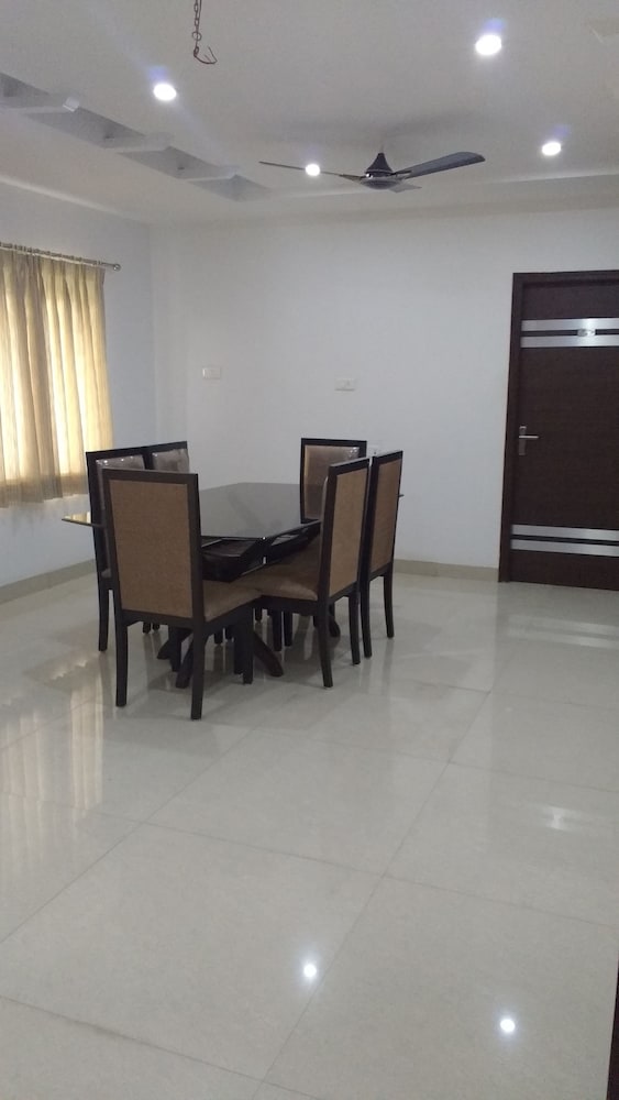 Hitech Shilparaman Guest House