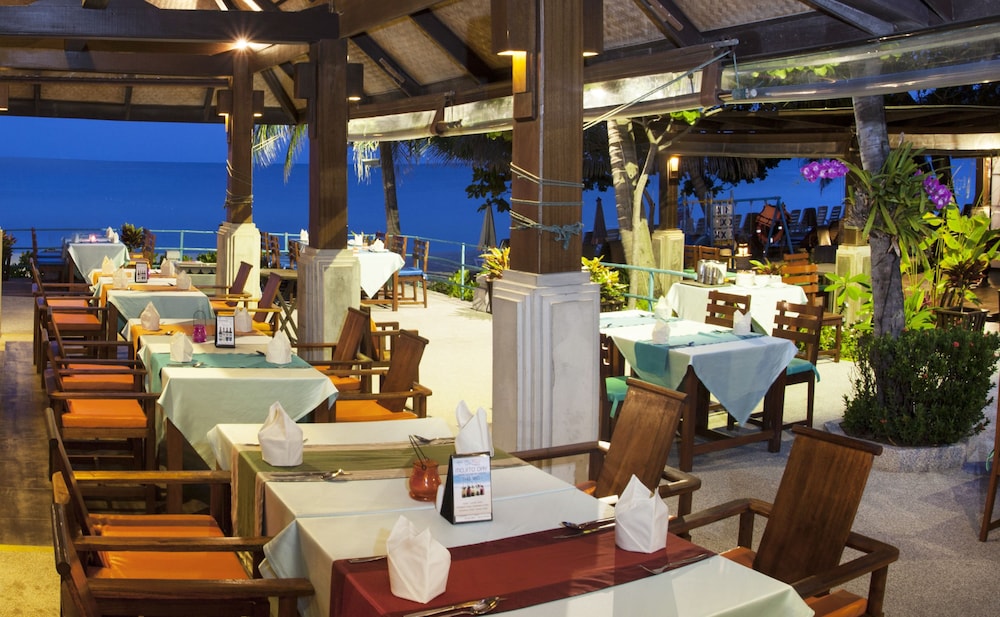 The Fair House Beach Resort & Hotel