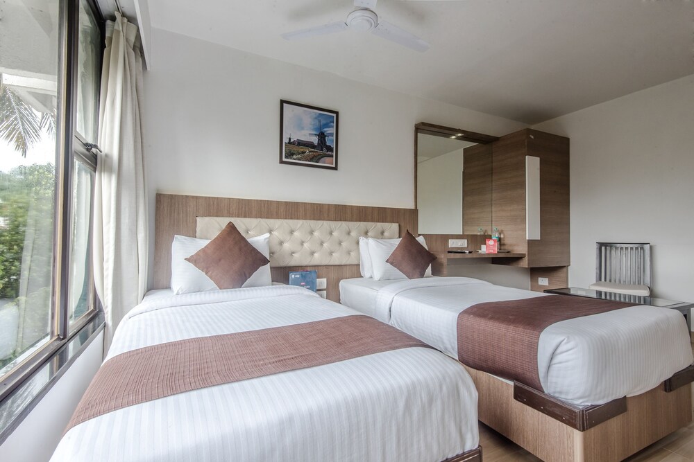Hotel Crown Inn