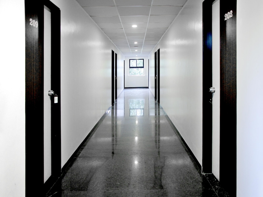  Hotel Raj