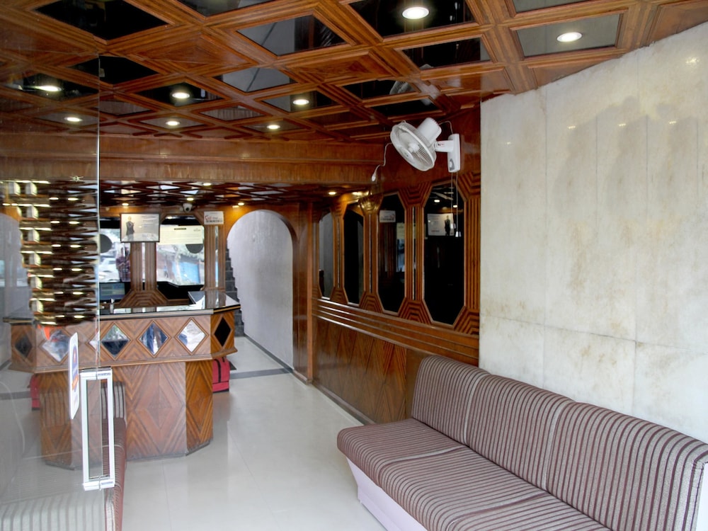  Hotel Raj