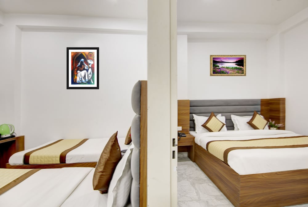 Hotel SB Grand Inn New Delhi