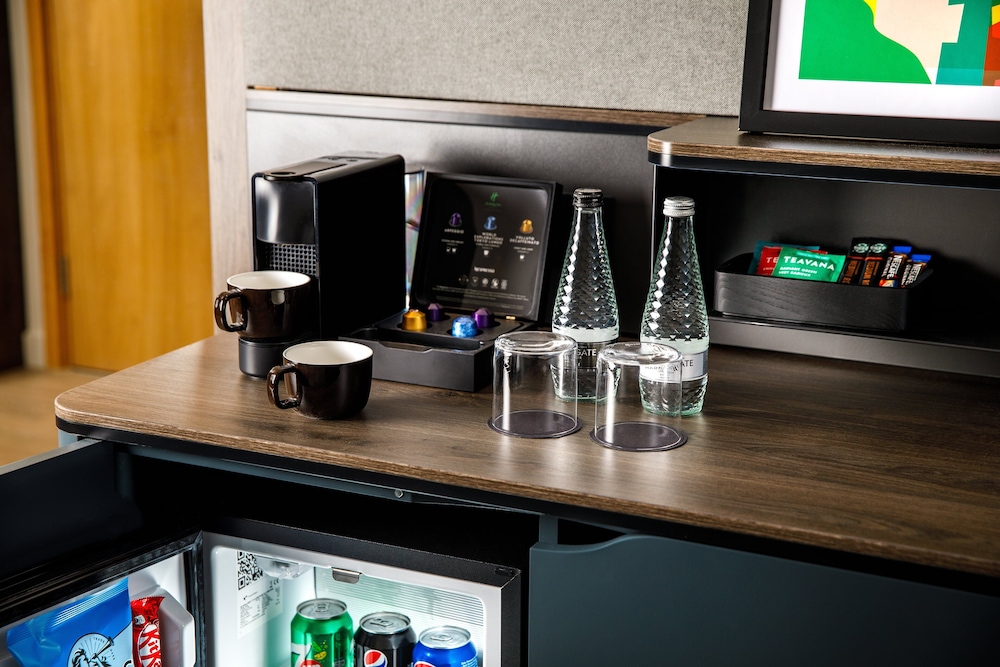Holiday Inn Manchester Airport by IHG