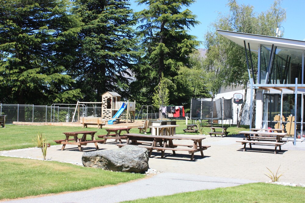 Hampshire Holiday Parks - Queenstown Lakeview