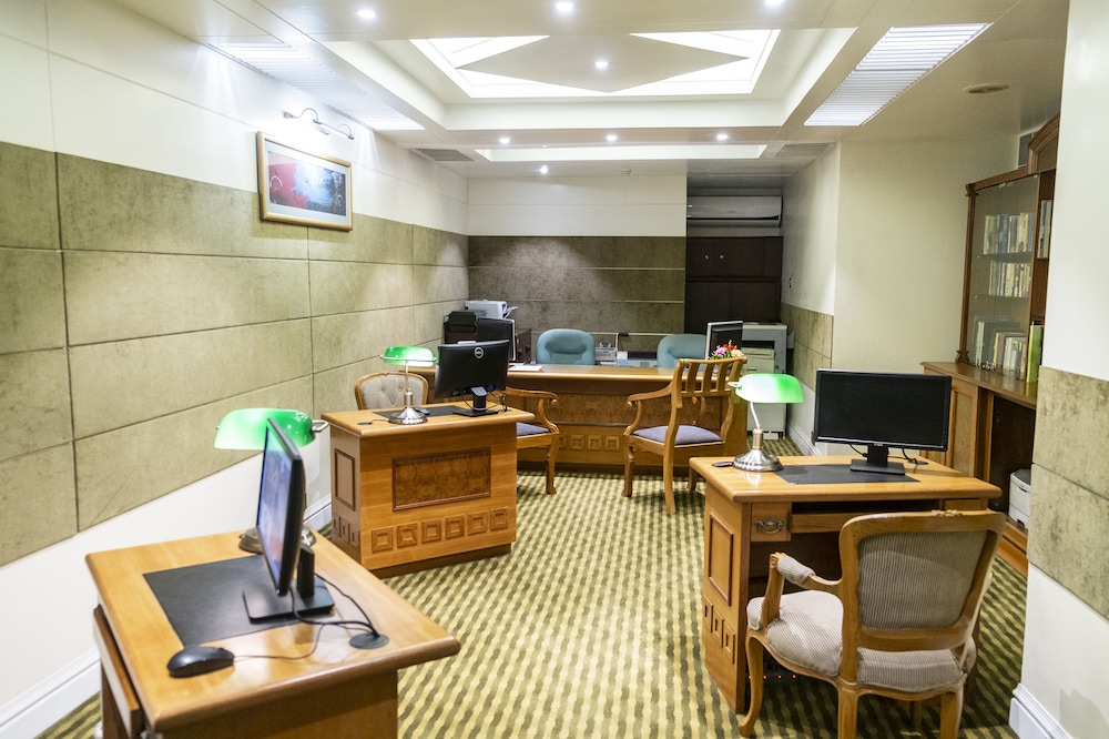 Royal Park Residence Hotel