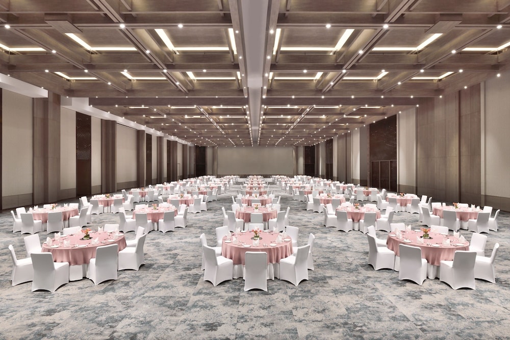 JW Marriott Bengaluru Prestige Golfshire Resort & Spa
