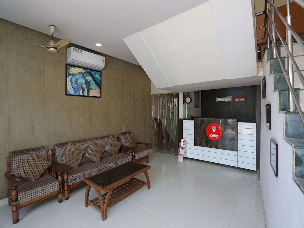 Hotel Maharana Palace
