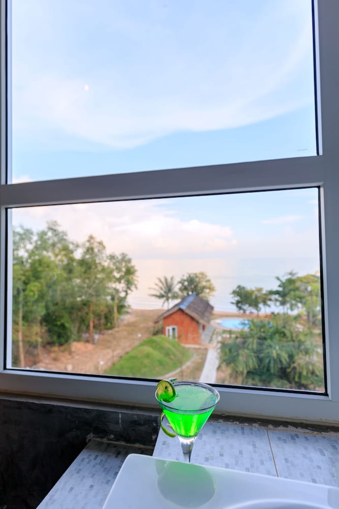 Cosian Bay Phu Quoc Resort
