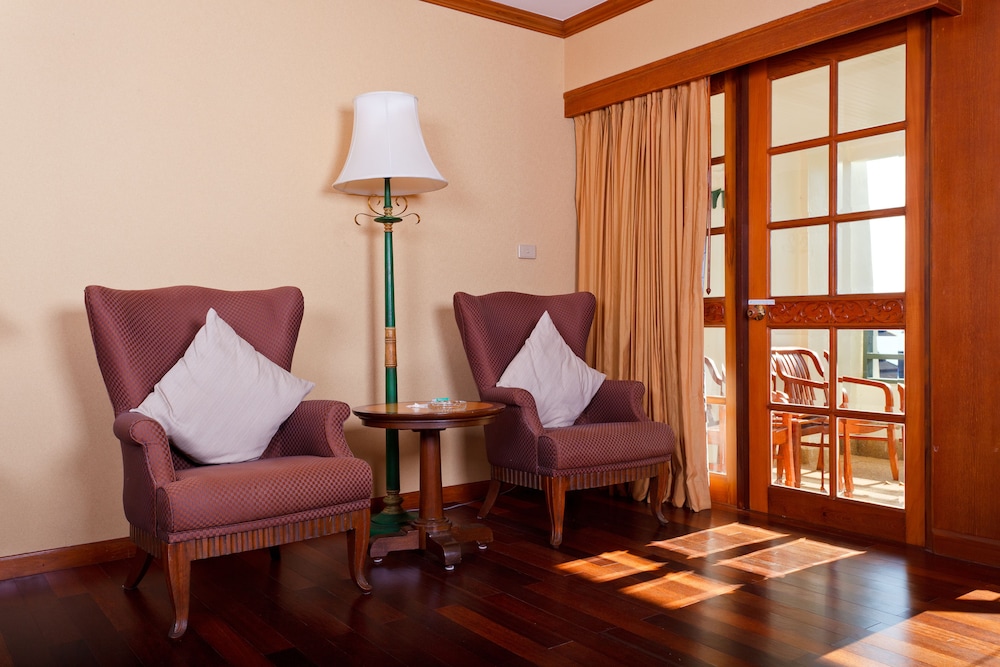 Diamond Cliff Resort & Spa, Patong Beach