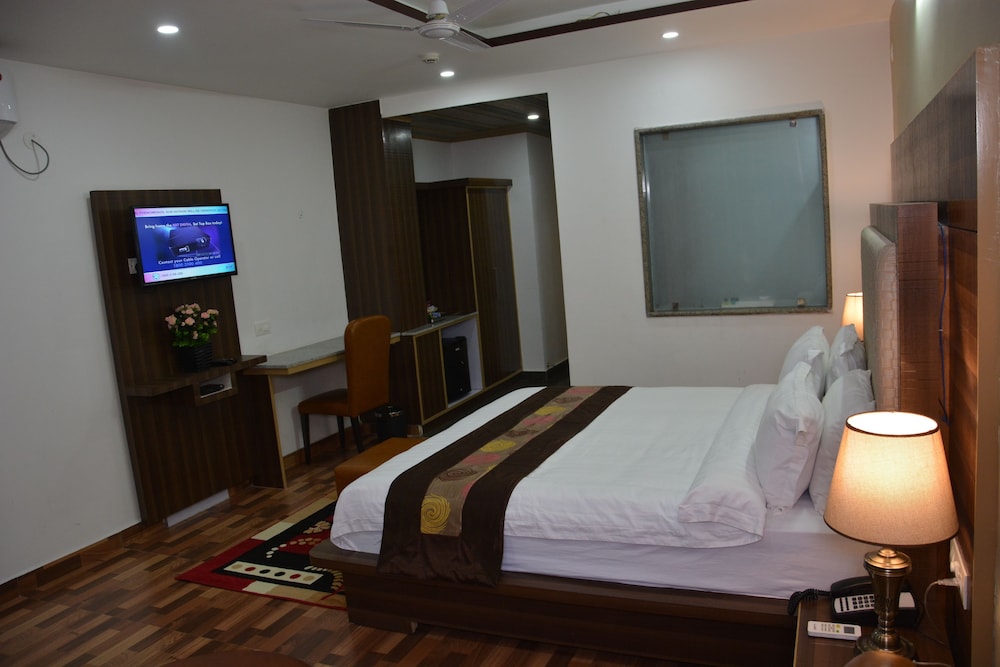 Hotel Shiva Sanctuary By DLS Hotels