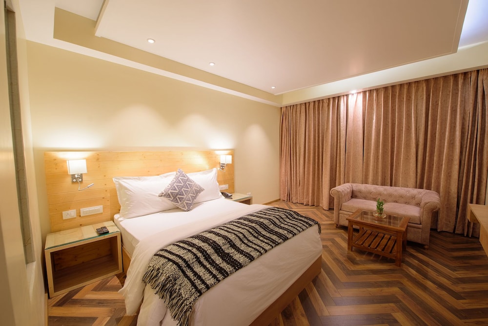 NatureVilas Sarovar Portico 