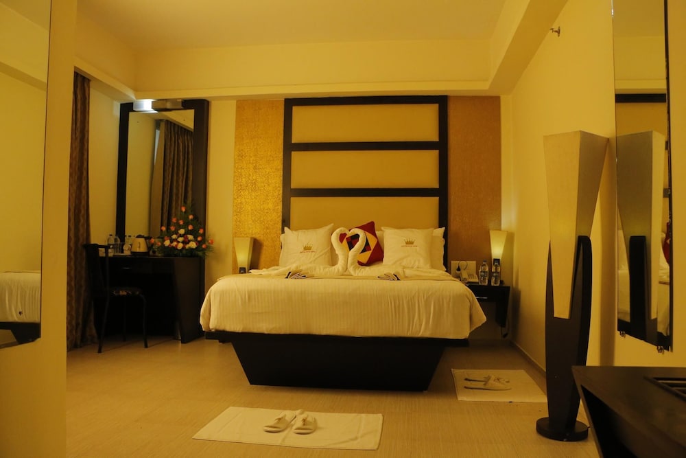 Pattom Royal Hotel