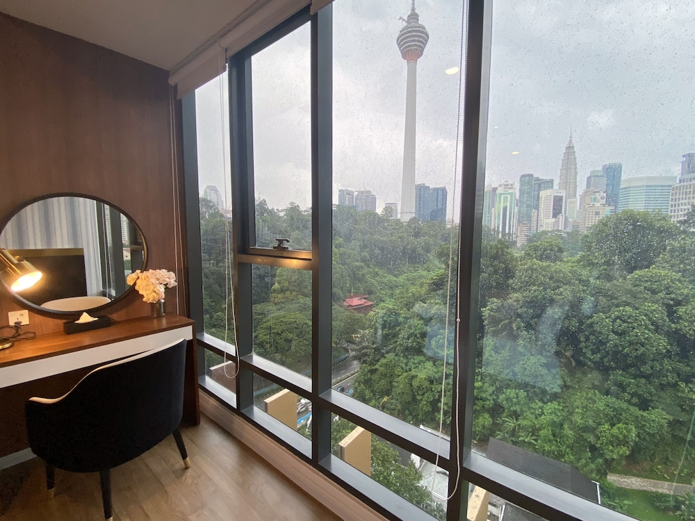 Ceylonz Suites by MyKey Global